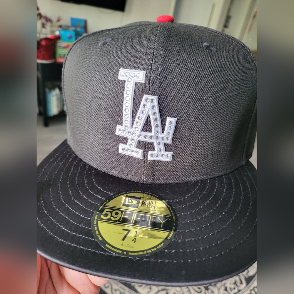 New Era Black 59FIFTY Cap with Embellished LA Logo 7 ¼ Dodgers Exclusive